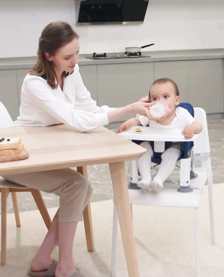 2023 아기를위한 새로운 디자인 휴대용 유아용 의자 야외 플라스틱 먹이 좌석 접이식 아기 부스터 의자